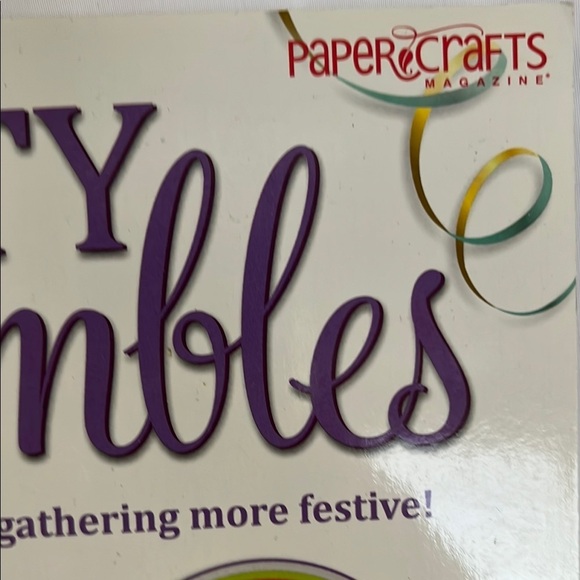 Party Ensembles Decorations Book with CD - Picture 14 of 16